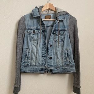 [American Eagle] Denim Jacket with Hood